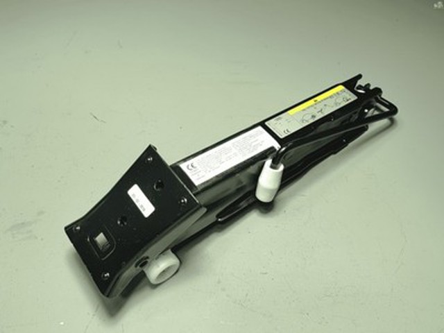 Домкрат автомобільний 4G0011031F VAG