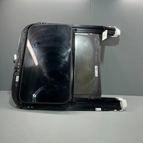Скло даху 4G5877071 VAG