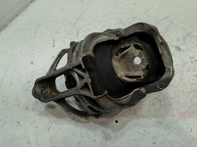 Права опора двигуна 4M0199372GM VAG