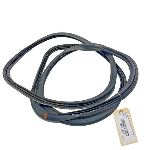 Ущільнювач задніх 3/5-х дверей 4M0827705 VAG