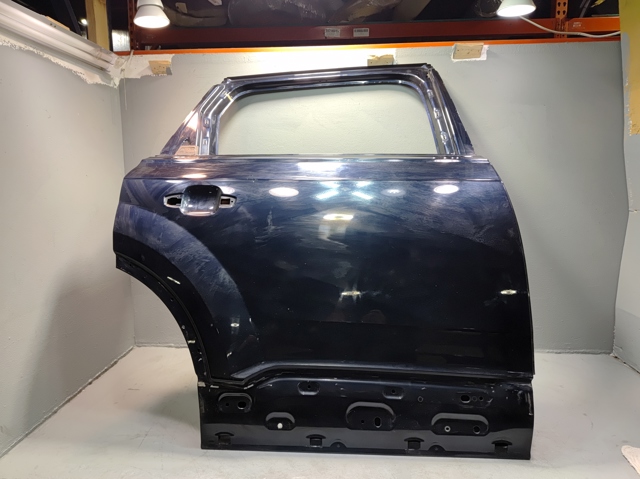Двері пасажирські задні праві 4M0833052E VAG