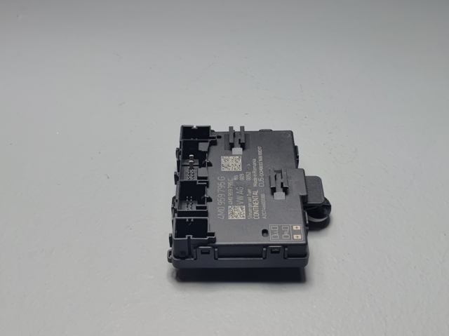 Блок комфорту задніх дверей 4M0959795G VAG