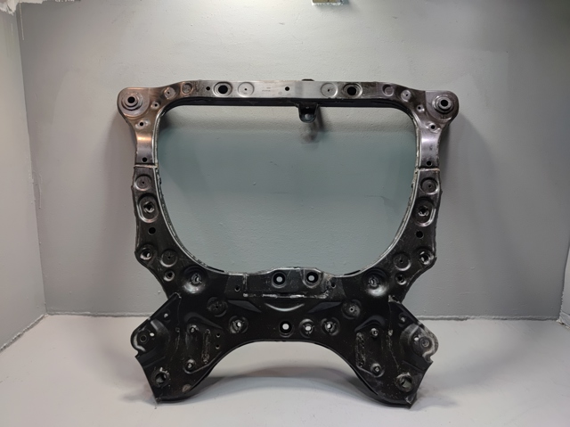 Підрамник передньої підвіски 511000R010 TOYOTA