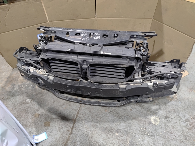 Абсорбер бампера переднього 51117331775 BMW