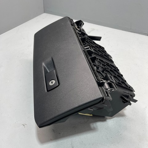 Ящик для рукавичок (бардачок) 51166965758 BMW