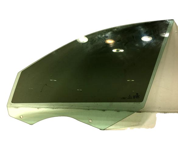 Скло заднє ліве 51357182117 BMW