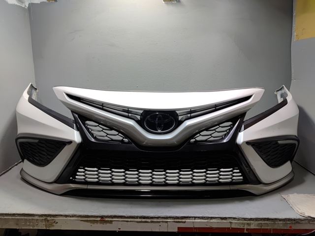 Буфер (бампер) передній 521190X954 TOYOTA