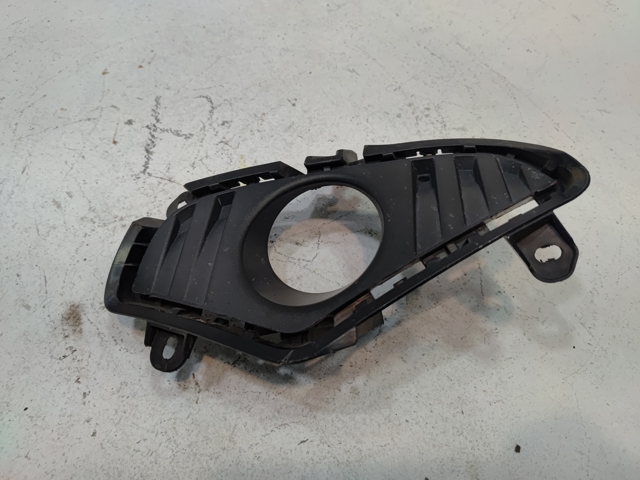 Заглушка протитуманки передньої правої 521280R160 TOYOTA