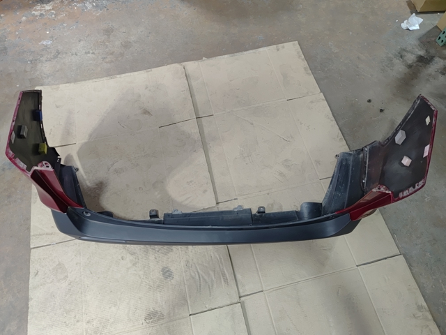 Бампер задній 521590R160 TOYOTA