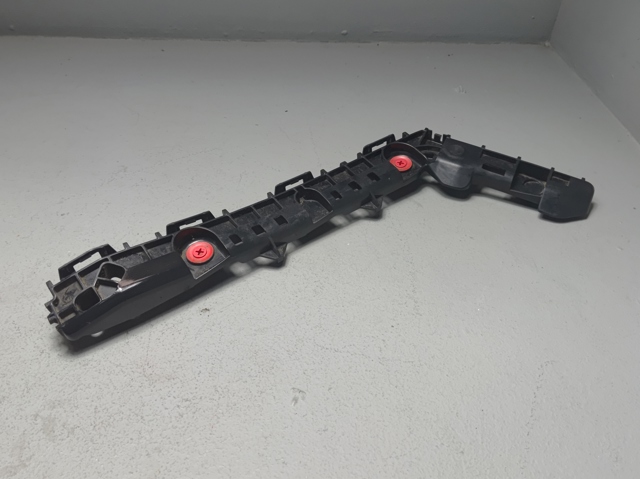 Ліве кріплення заднього бампера 5257602180 TOYOTA