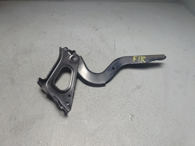 Завіса капота права 534100R080 TOYOTA