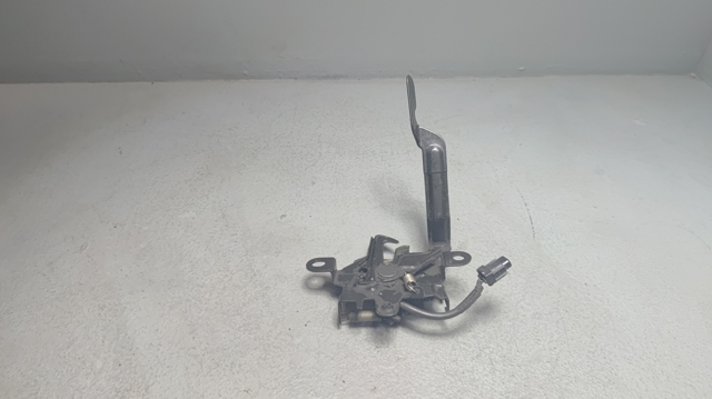 Замок кришки капота 535100R060 TOYOTA