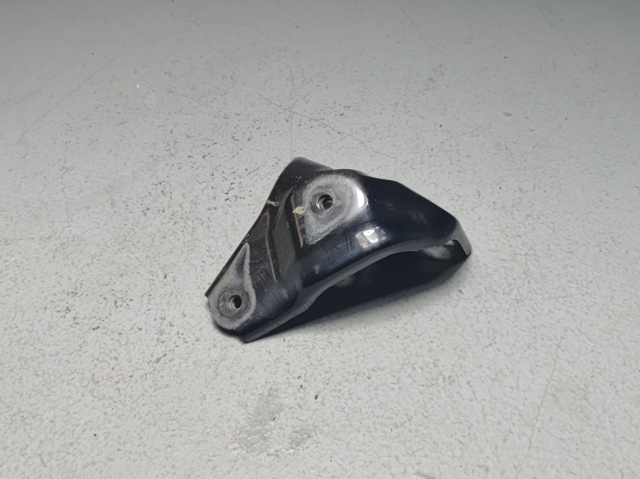 Кронштейн крила заднього 5383642030 TOYOTA