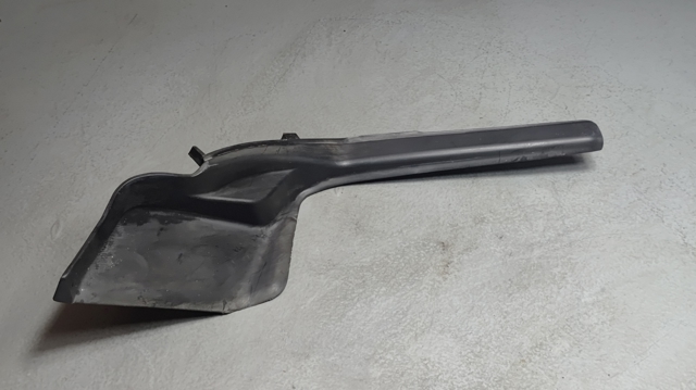 Заглушка жабо збоку 5386642031 TOYOTA