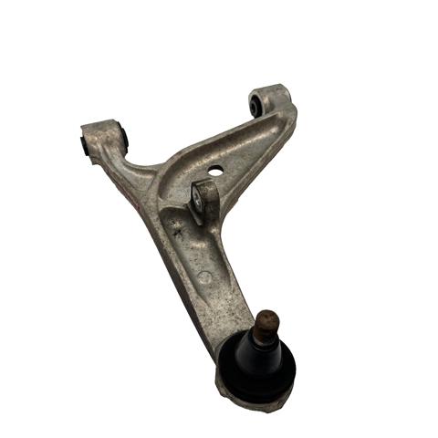 Цапфа поворотна права 555011MA0C NISSAN