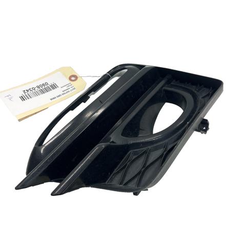 Окантовка противотуманки 622574GA0A NISSAN