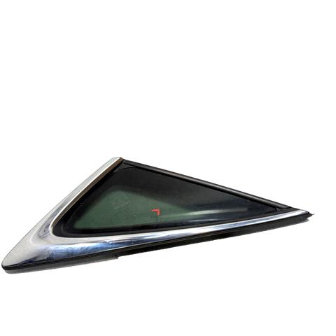 Скло багажника, ліве 6272078020 TOYOTA