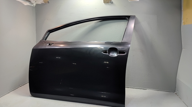 Двері кабіни 6700202460 TOYOTA
