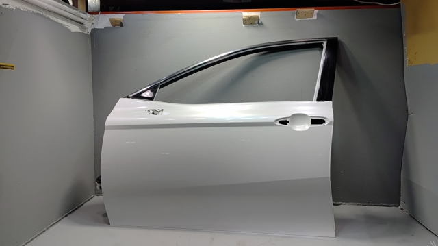 Двері кабіни 6700233250 TOYOTA