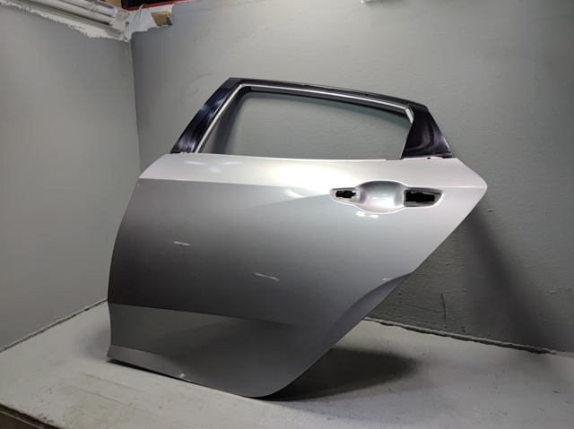 Двері задні, ліві Honda Civic 10 FC, FK