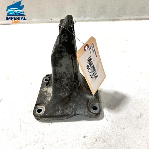 Кронштейн подушки (опори) двигуна, правої 6784826 BMW