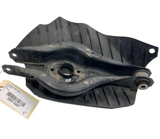 Важелі задньої підвіски 6867540 BMW