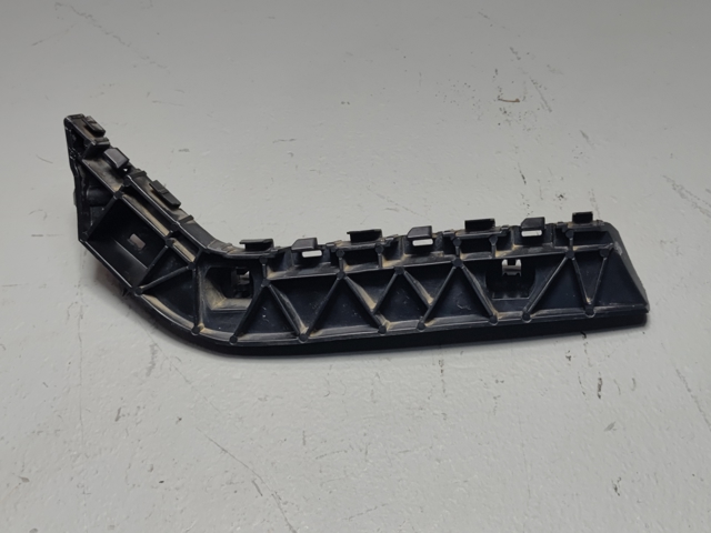 Направляюча переднього бампера, права 71193TEAT01 HONDA