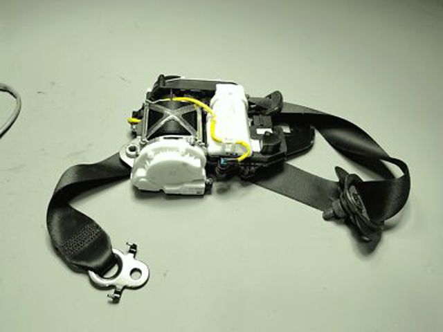 Ремінь безпеки передній правий 72117430122 BMW