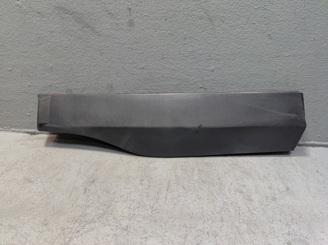 Накладка задніх дверей 7507842040 TOYOTA