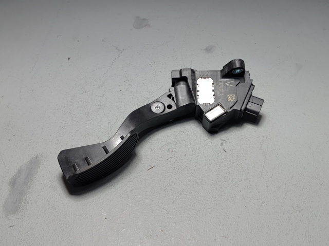 Підаль газу 781100E010 TOYOTA