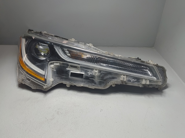Фара основна права 8111002S30 TOYOTA
