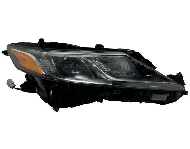 Фара комбінована, передня 8111006C41 TOYOTA