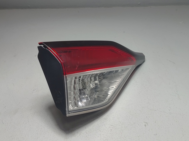 Задня ліва внутрішня фара 8159002750 TOYOTA