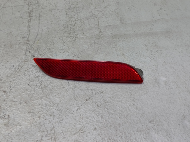 Катафот (відбивач) заднього бампера, правий 8191006070 TOYOTA