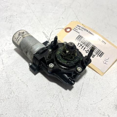 Привід ліфта передній 8572006320 TOYOTA