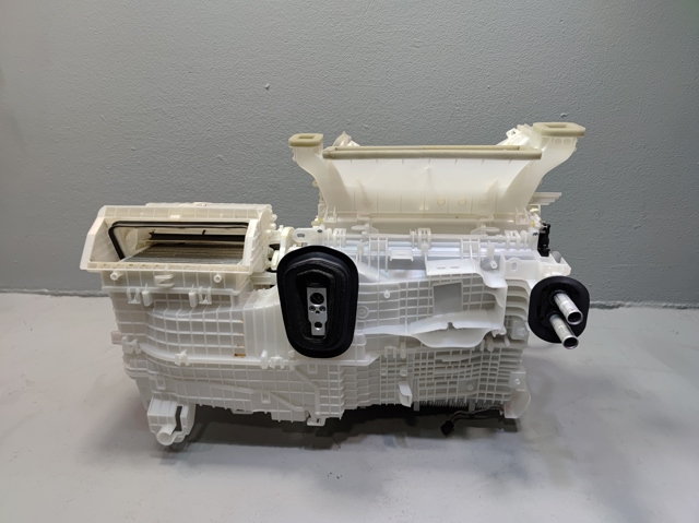 Корпус вентилятора пічки (опалювача салону), в зборі 8713047290 TOYOTA