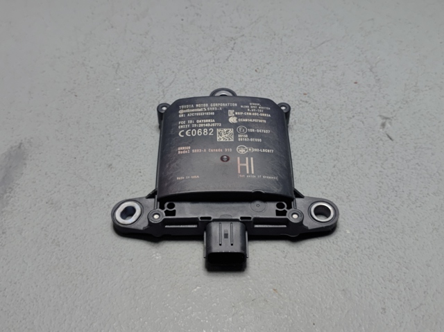 Датчик контролю мертвої зони, задній 881620E051 TOYOTA
