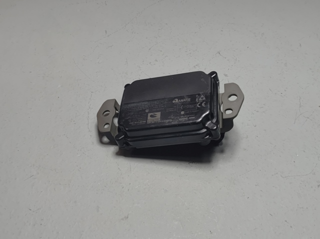 Радарний датчик дистанції 8821006050 TOYOTA