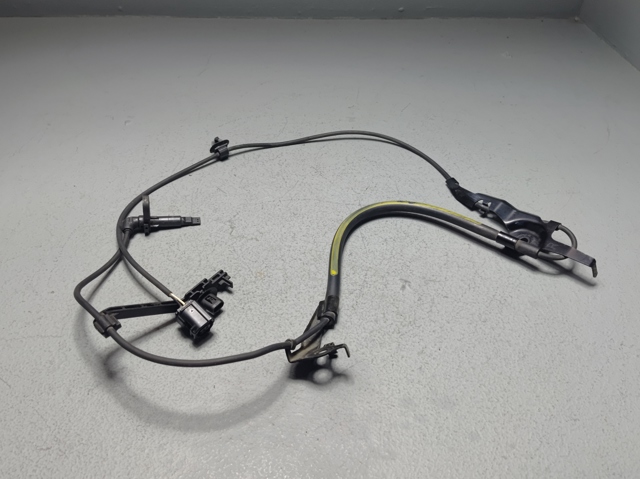 Передній правий датчик абс 895420R040 TOYOTA