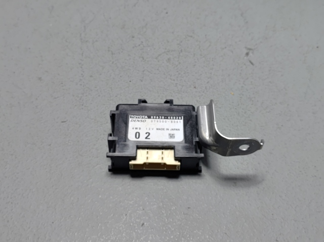 Управління включенням КОМ 8963048020 TOYOTA