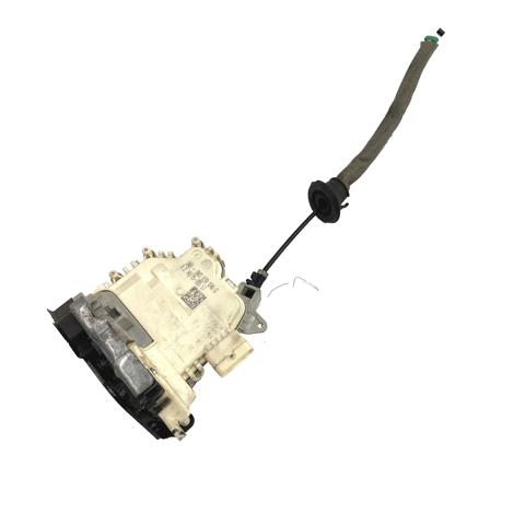 Замок задніх дверей, правих 8K0839016D VAG