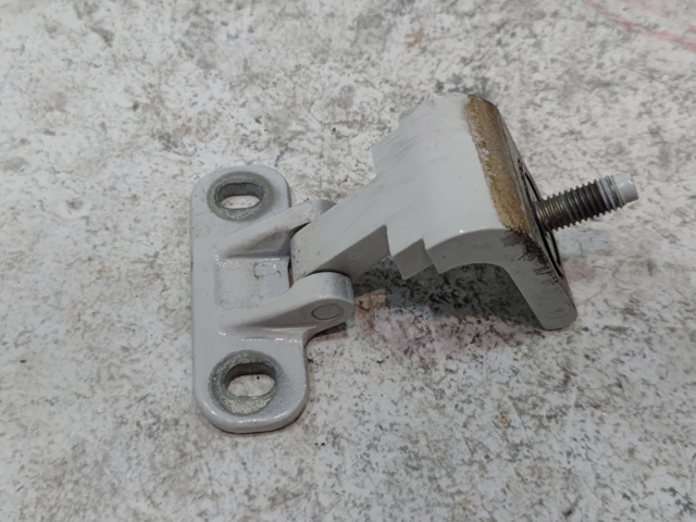 Петля кришки багажника 8V3827299B VAG