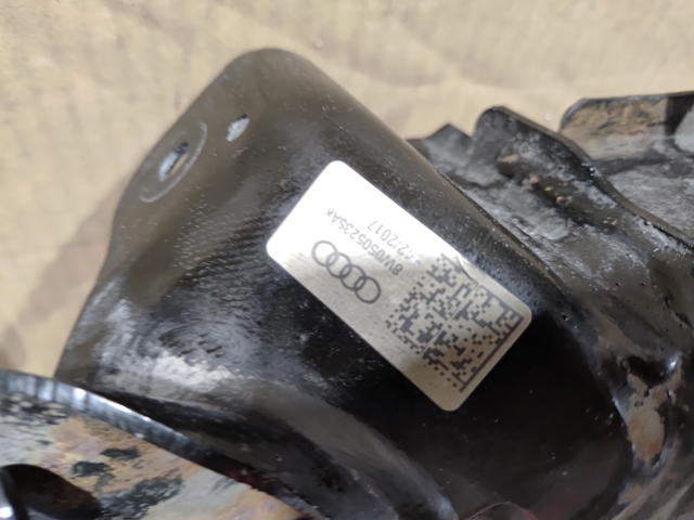 Механізм управління задньої осі 8W0505235AK VAG