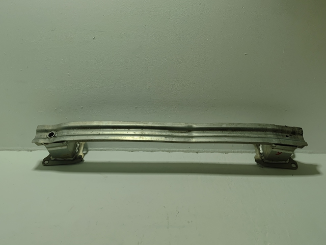 Швелер бампера 8W0807309F VAG