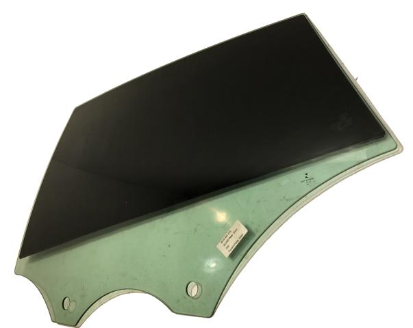 Скло заднє ліве 8W8845205B VAG