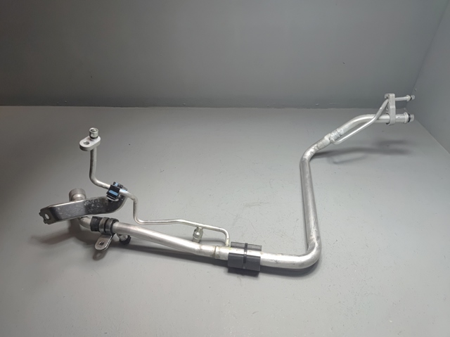 Шланг кондиціонера, від радіатора до випарника 924466RC0C NISSAN