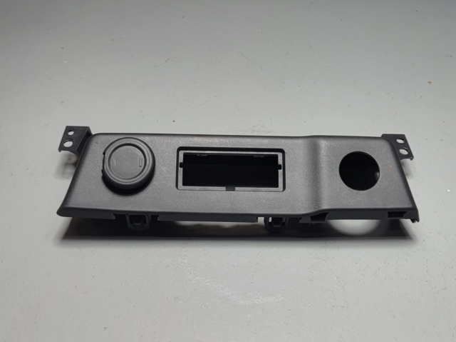 USB-розгалужувач 969126RR0A NISSAN