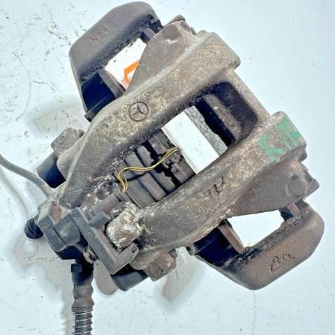 Супорт гальмівний задній правий A2214230481 MERCEDES