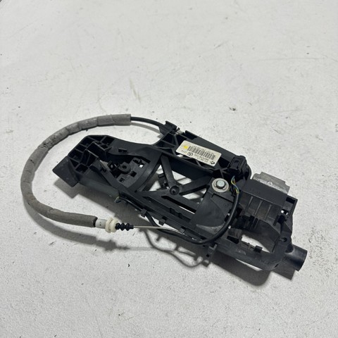 Тримач зовнішньої ручки дверей, задніх правих A2217600834 MERCEDES