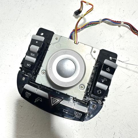 Блок кнопок центральної консолі A2218707058 MERCEDES